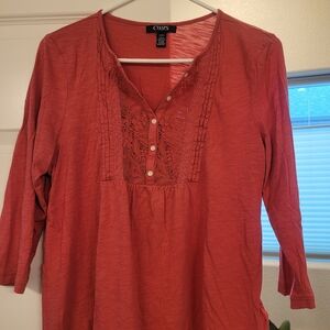 3/4 length sleeved blouse